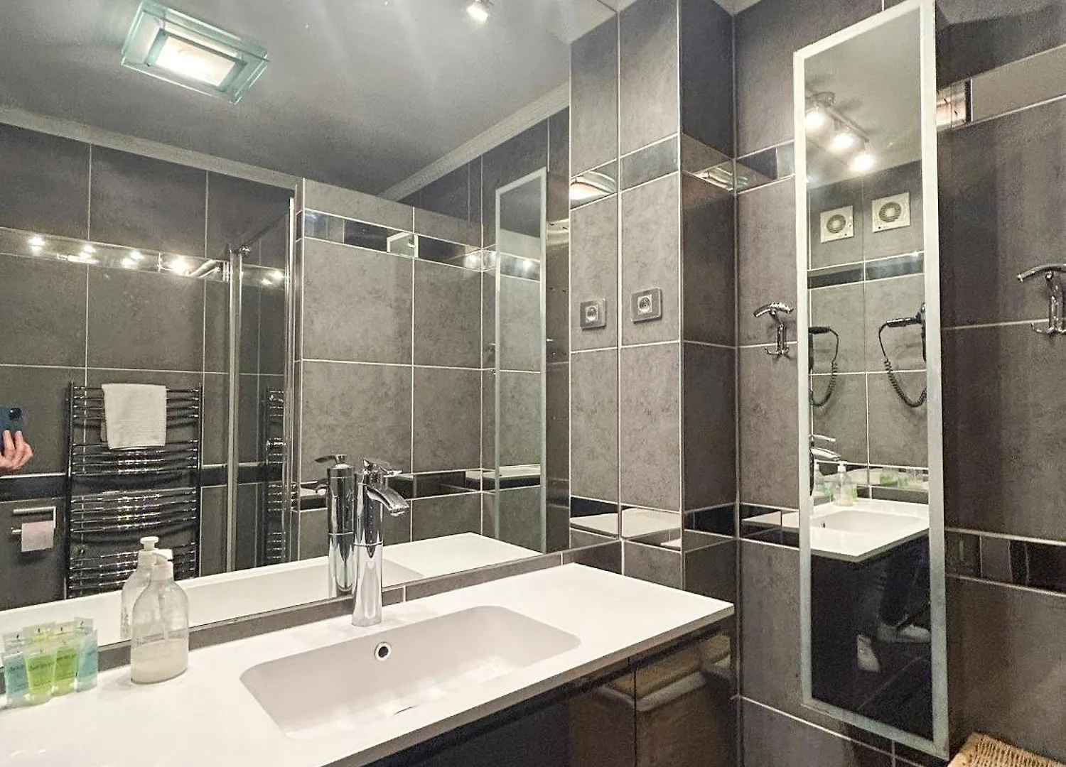 Apartment Studio Victoria 200 M Carlton Hotel & Croisette Cannes France